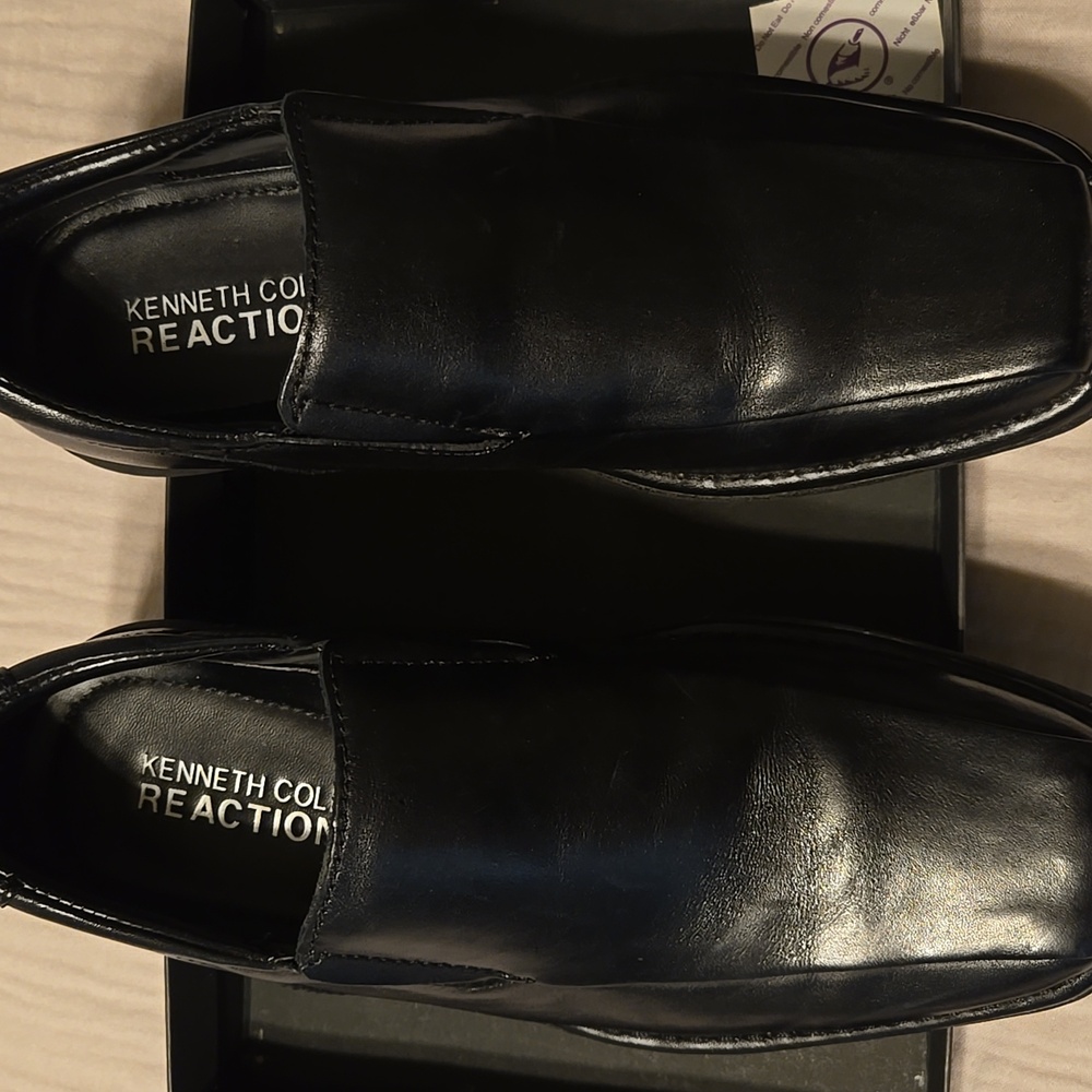 Kenneth Cole Reaction Men's Black Loafers